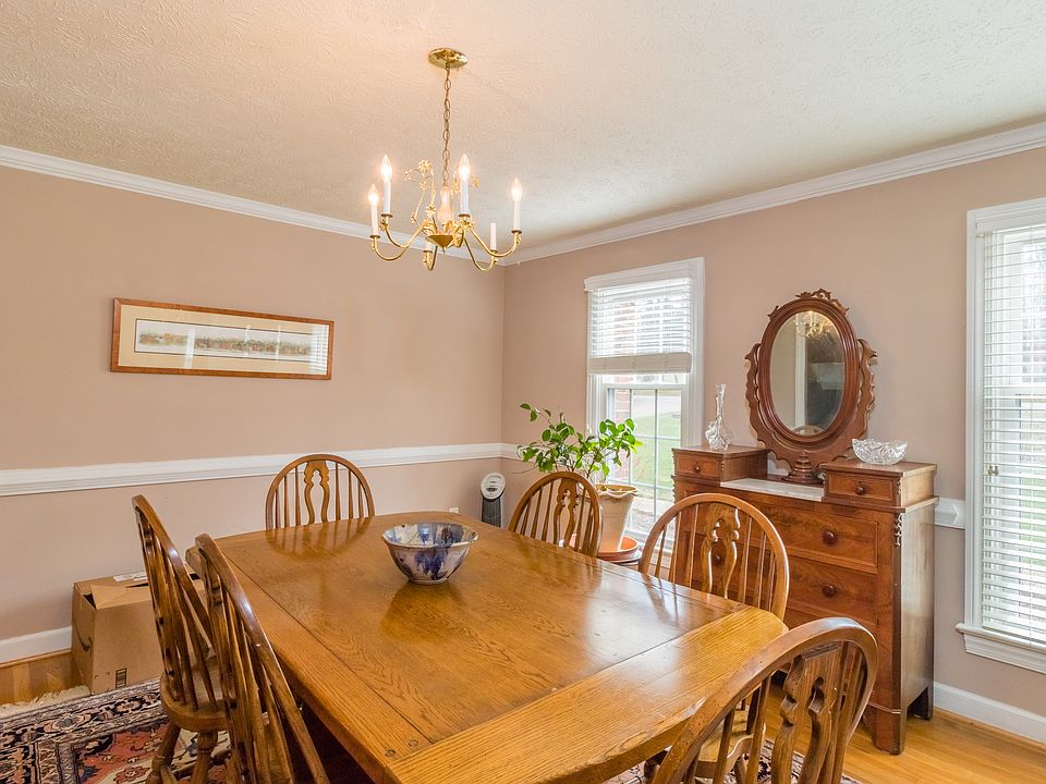 1st image of 104 Holloway Dr