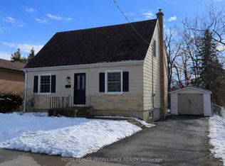 28 Fairway Ave, Belleville, ON K8N 4B3