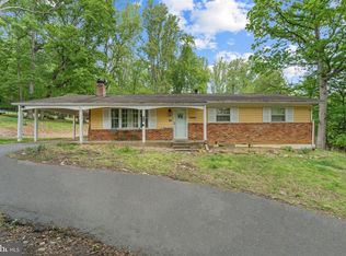 15760 Oak Ln, Haymarket, VA 20169
