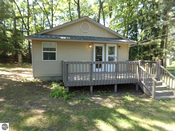 2nd image of 121 Dollena Ave