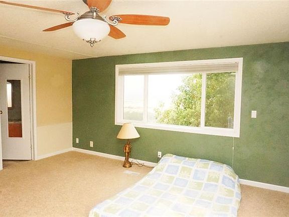 4th image of 420 Mount Castle Dr