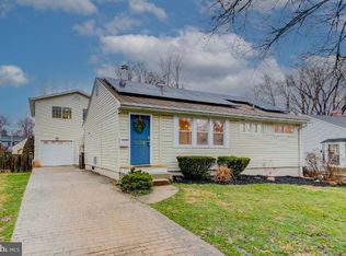 1112 Parrish Dr, Rockville, MD 20851