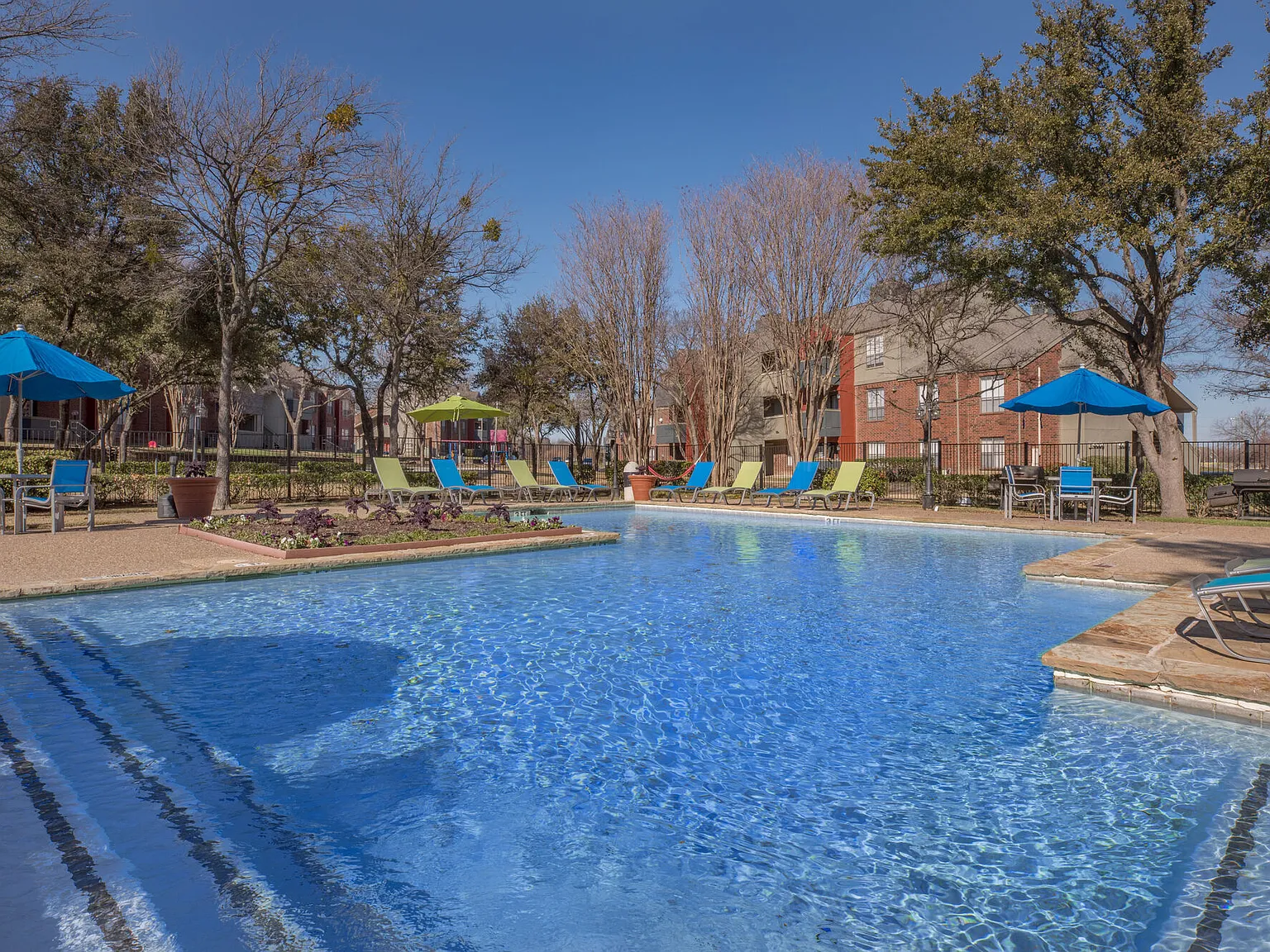 Emerald Park — Photo 2