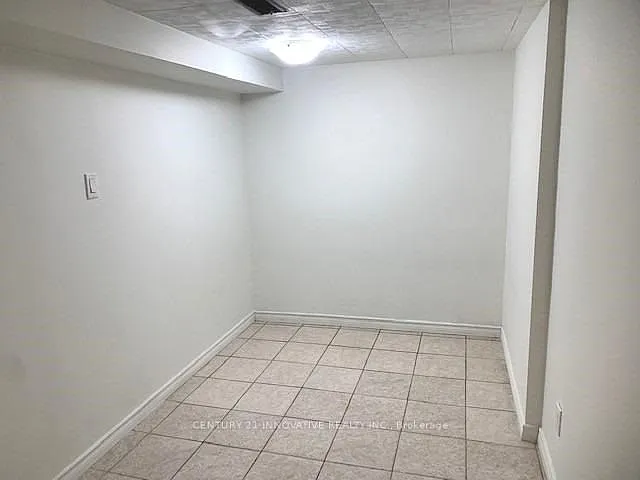 46 Medhurst Rd #BASEMENT — Photo 8