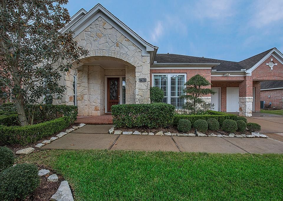 1st image of 7918 Forest Haven Dr