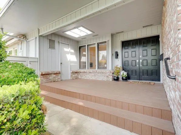 961 Commons Dr, Sacramento, CA 95825