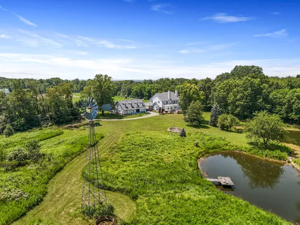 2156 Ransom Rd, Valparaiso, IN 46385