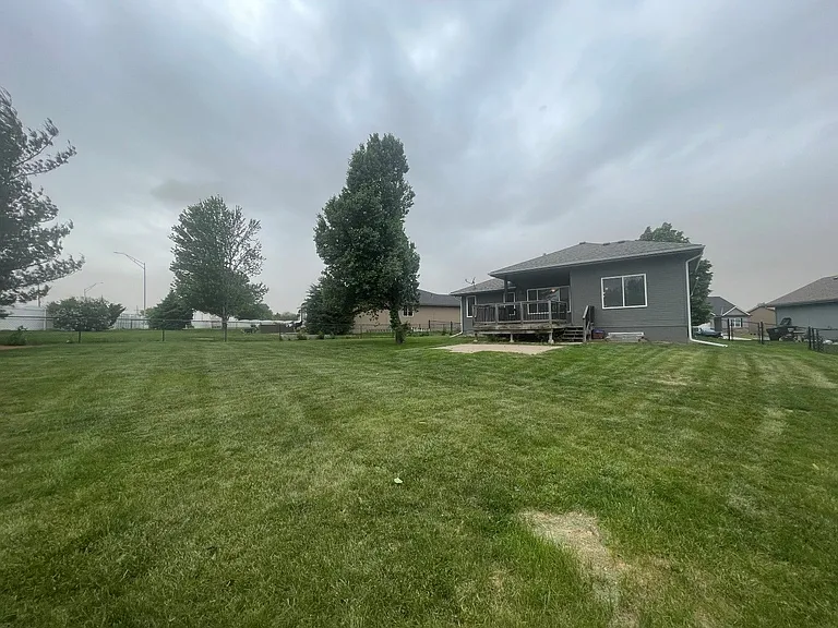 2309 Aberdeen Dr — Photo 16