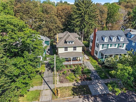 2nd image of 631 Allen St