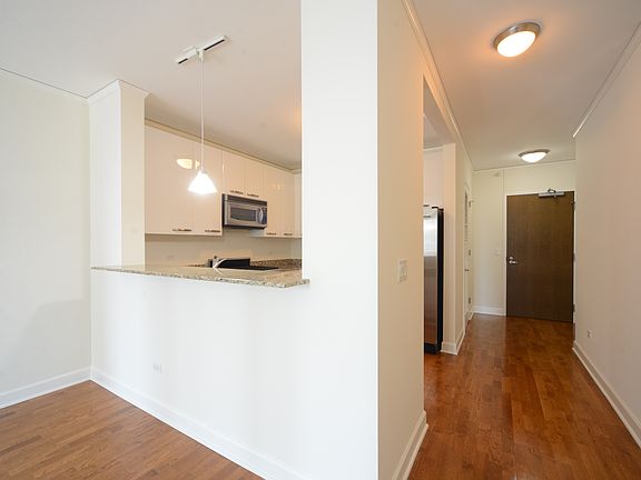 3rd image of 450 E Waterside Dr #404