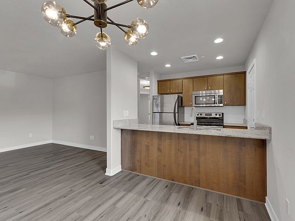5th image of 159 E 800 S APT 212