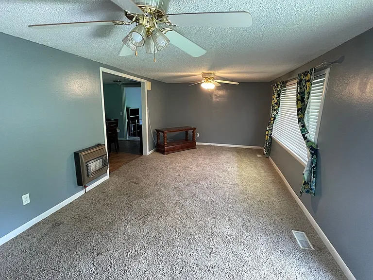 472595 Highway 100 — Photo 9