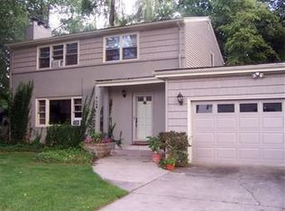 1660 Park Dr, Benton Harbor, MI 49022