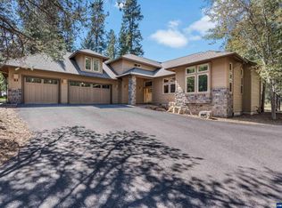 57683 Tan Oak Ln, Sunriver, OR 97707