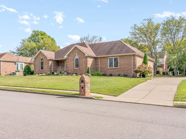 2586 Stone Briar Dr, Clarksville, TN 37043