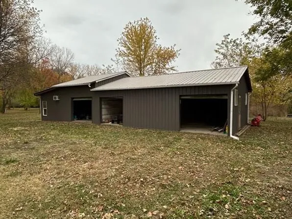 10198 S Old Route 66, Litchfield, IL 62056