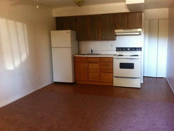 4th image of 301 E Townley Ave APT 106