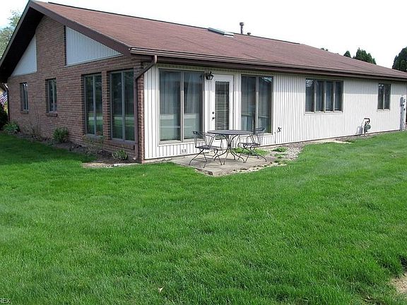 3rd image of 4126 Harvey Dr