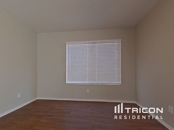 5th image of 9125 N 73rd Dr