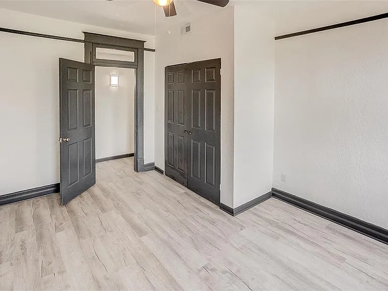 821 Niedringhaus Ave #C — Photo 14