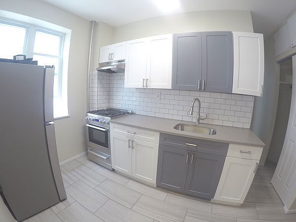 1st image of 3262 44th St APT 1R