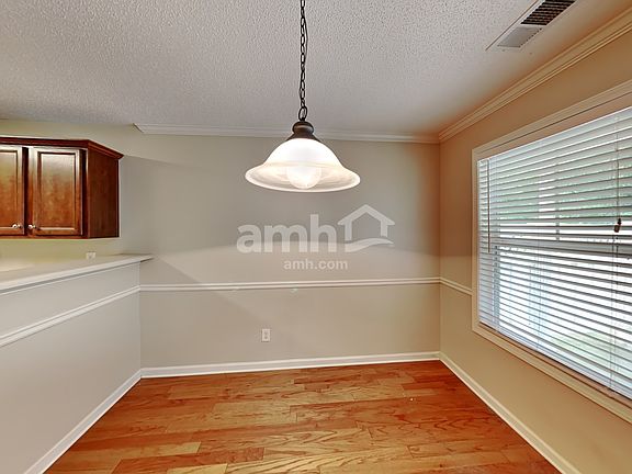 5th image of 3770 Village Main St