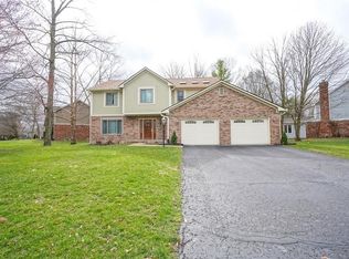 7467 Hickory Woods Dr, Fishers, IN