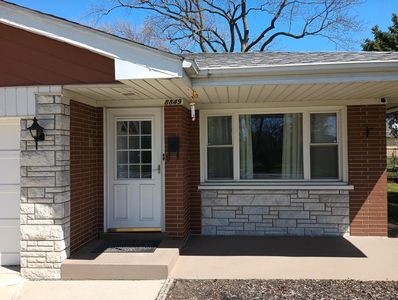 (Undisclosed Address), Evergreen Park, IL, 60805