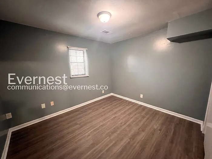 5801 W 59th St — Photo 9