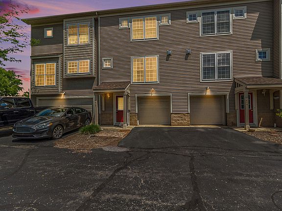 2nd image of 1017 Bluestem Ln