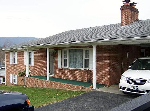 2nd image of 203 Shewey St