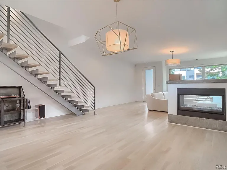 3445 Wyandot St — Photo 6
