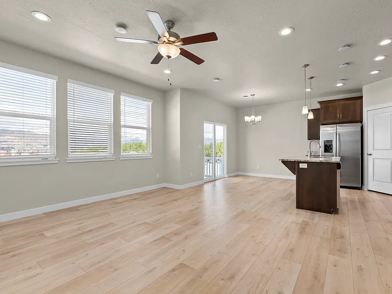 4052 W Harper Ln #128 — Photo 7