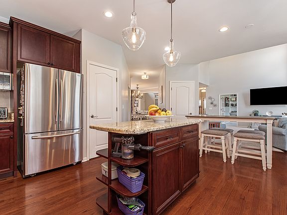 4th image of 26127 Whispering Woods Cir