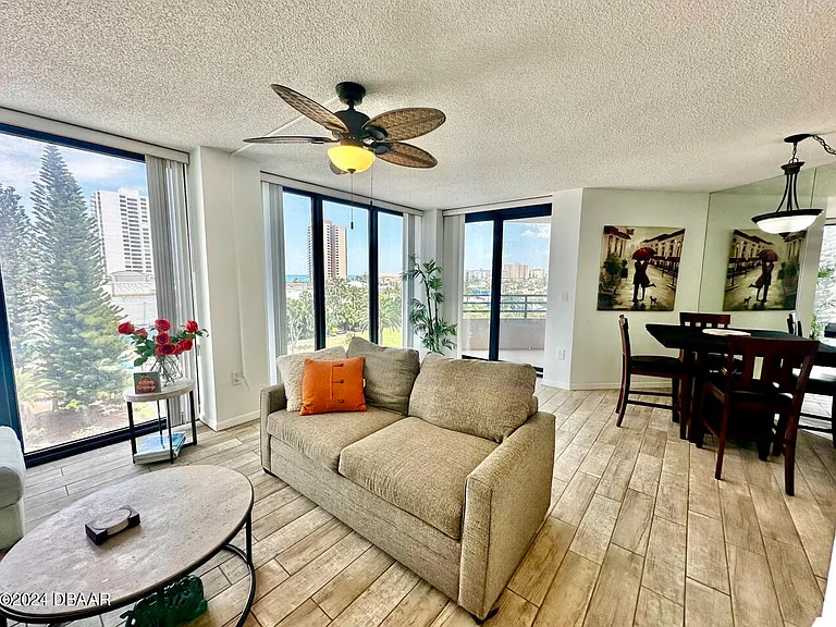 1 Oceans West Blvd #4B5 — Photo 8