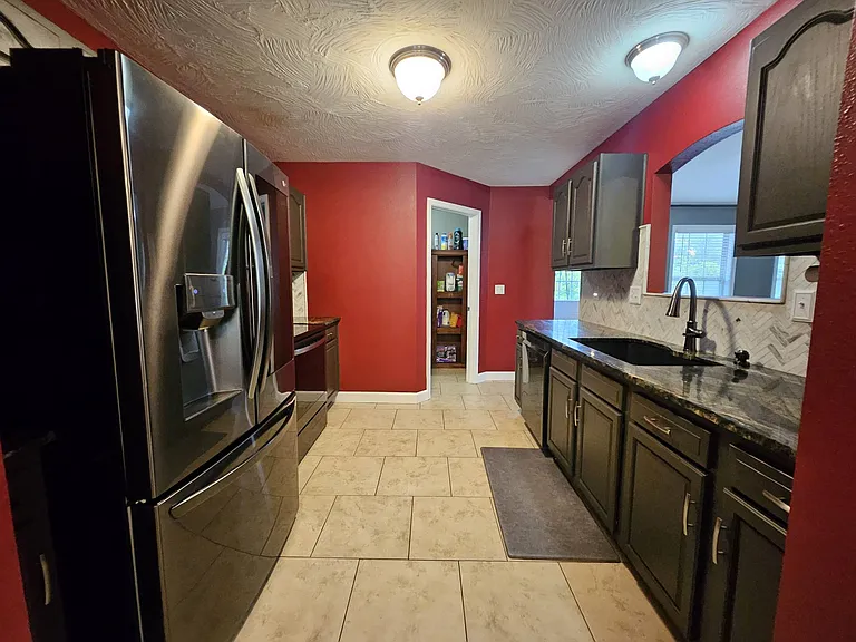 15630 Top Dr — Photo 3