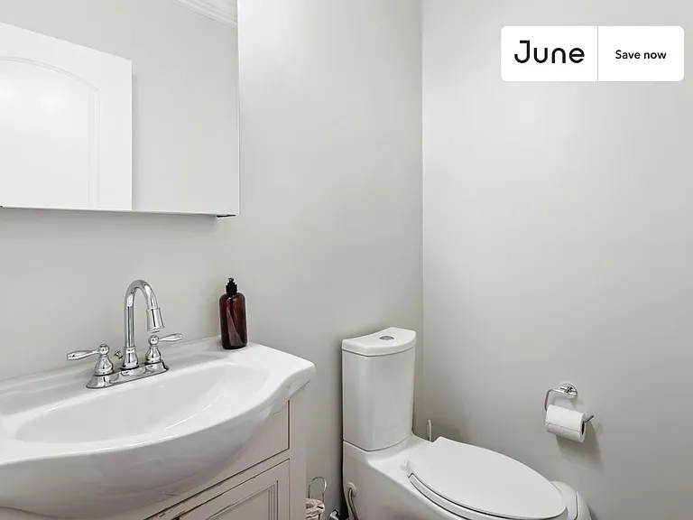 490 Washington St — Photo 8