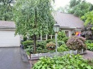 24 Elmwood Dr, Livingston, NJ 07039