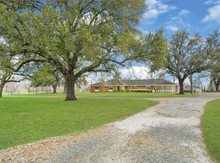 1111 Edgewood Dr, Richmond, TX 77406