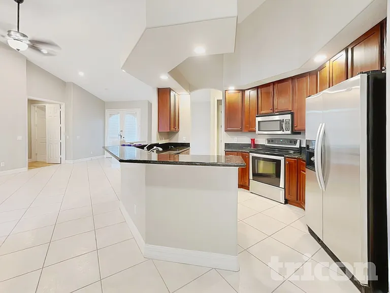 4170 Grobe St — Photo 5