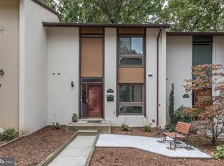 11940 Barrel Cooper Ct, Reston, VA 20191