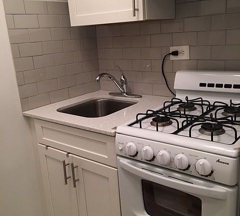 5th image of 321 E 45th St APT 11-F