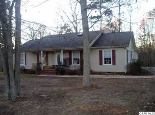 9057 Poindexter Rd, Louisa, VA 23093