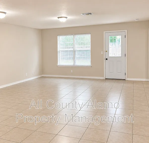 8129 Morning Grv — Photo 12