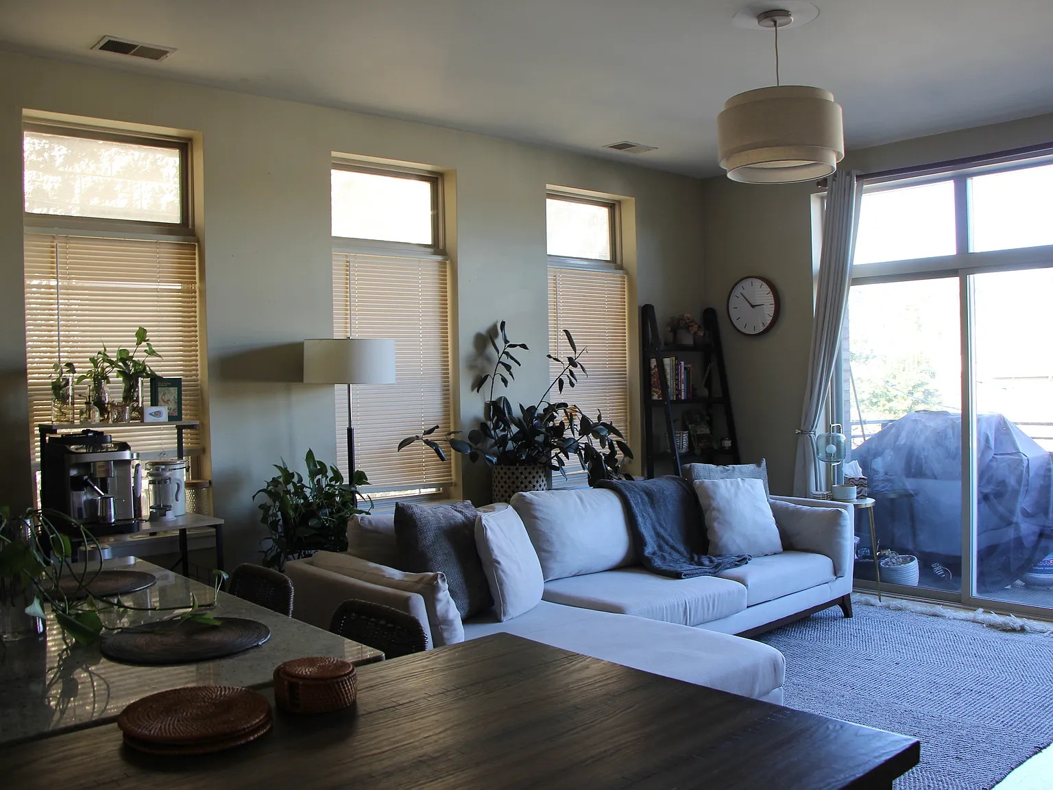2 bed, 1200 sqft, $2,995 — Photo 3