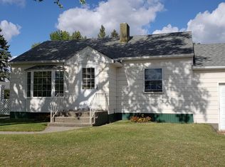 525 3rd St NE, Perham, MN 56573