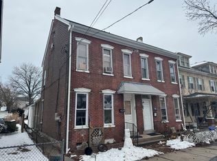 53 Walnut St FLOOR 2, Pottstown, PA 19464