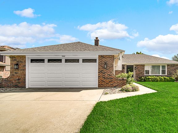3rd image of 17547 S Redwood Ln