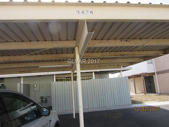 3rd image of 3424 Villa Way