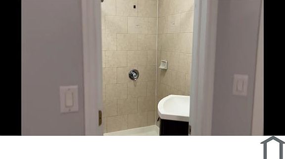 4th image of 1367 Pinson St #1